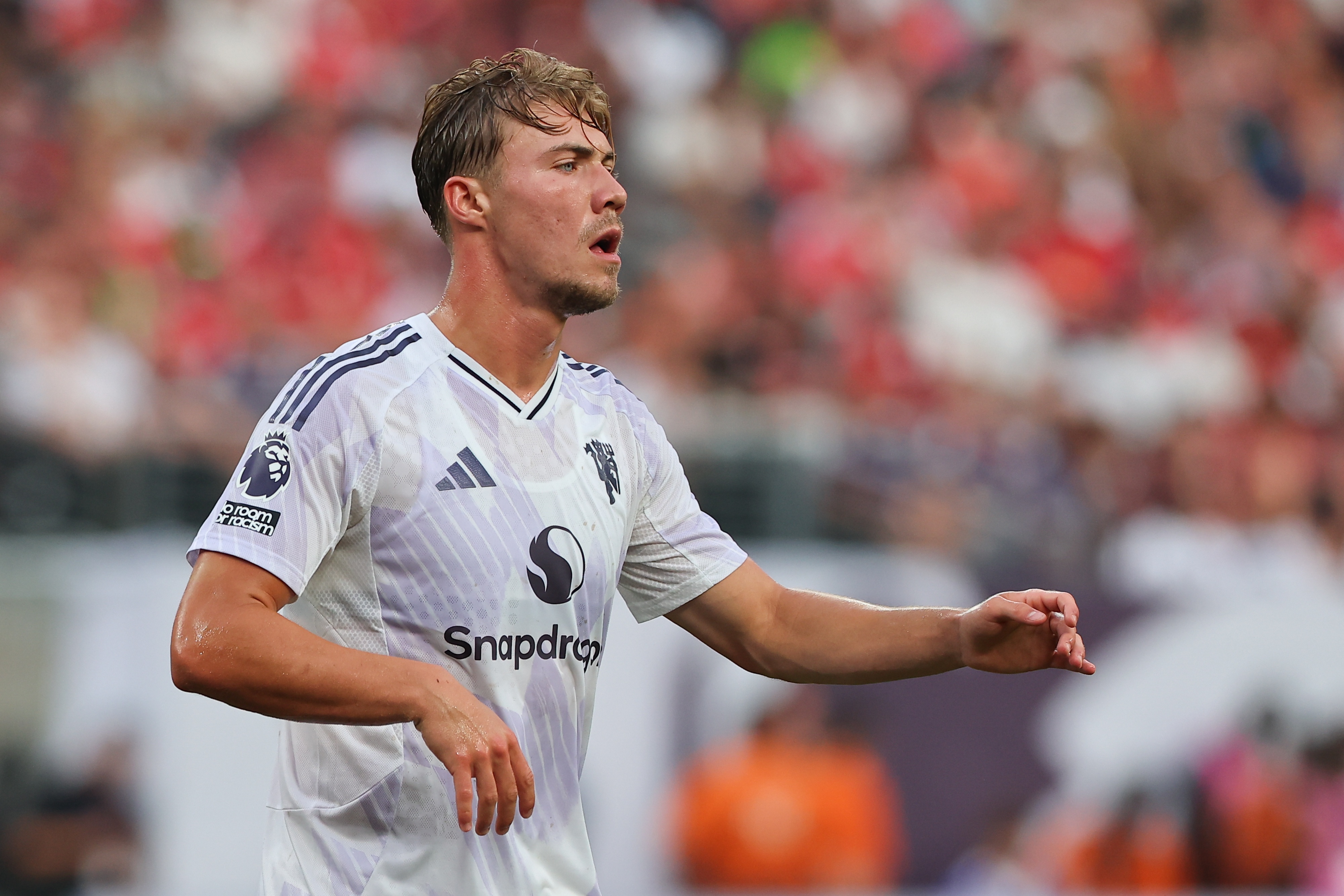 aoa体育-那不勒斯掌握霍伊伦转会议程，预计数小时内提交正式合约方案